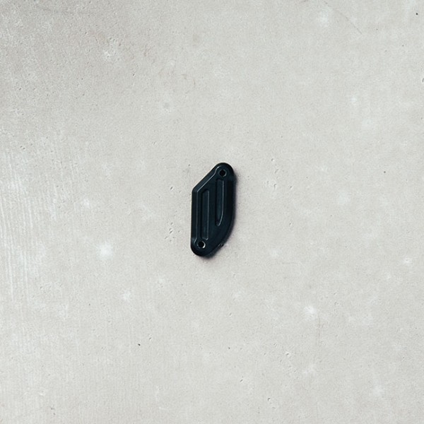 Abdeckung für Bremsflüssigkeitsbehälter (hinten), Dark Rider, Aluminium, schwarz für Moto Guzzi V7